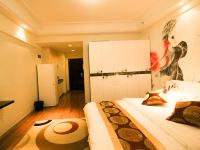 上海云芝酒店式公寓 - 精品大床房