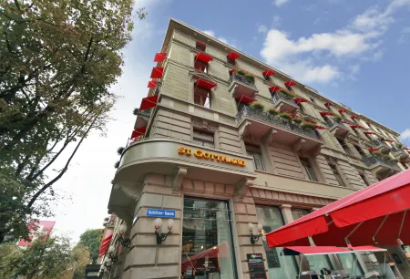 Hotel St.Gotthard Отели рядом с достопримечательностью «Flussbad Oberer Letten»