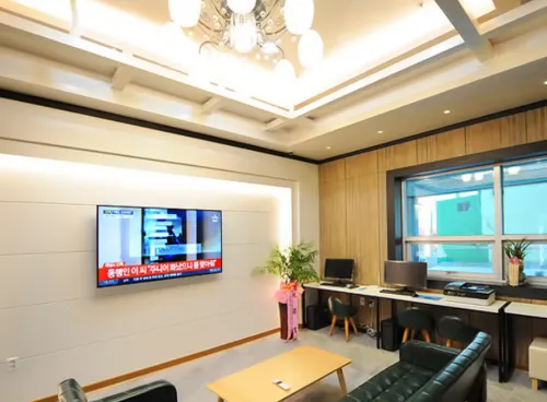 Mj Hotel - Pet friendly