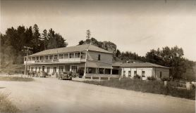 Te Puia Hot Springs Hotel