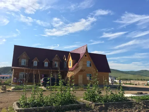 Ergunaen and Alexander Travel Home B&B