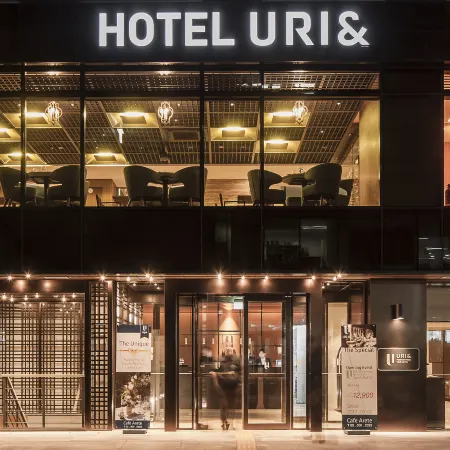 Hotel Uri& Отели рядом с достопримечательностью «Бейсбол Стадион Ямсил»