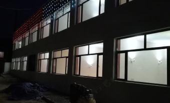 Ping An Hotel