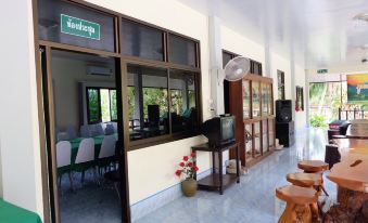 Phutawan Resort