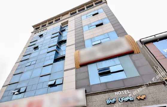 蔚藍海景公寓酒店