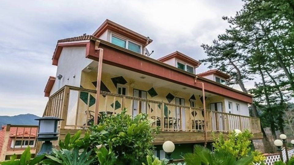 Arasom Pension Tongyeong