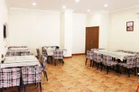 Tangla Town Holiday Hotel