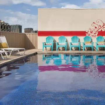 Shoreline Hotel Waikiki Hotels near Magic Island