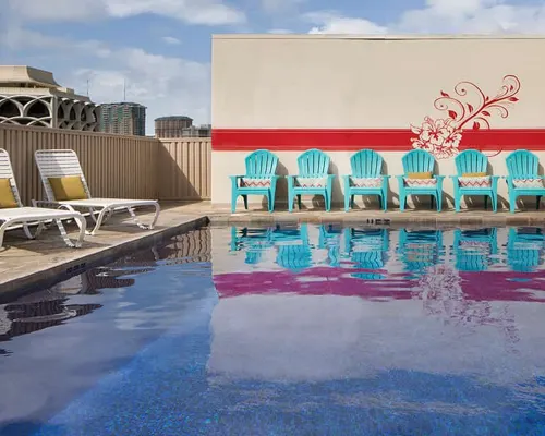 Shoreline Hotel Waikiki Hotel di Honolulu