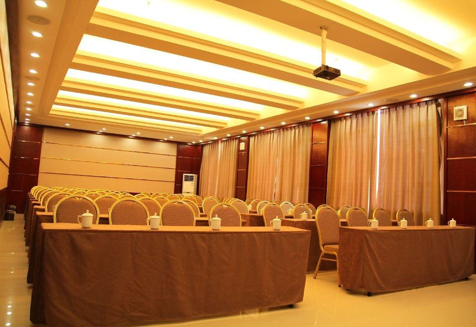 Daronghe Holiday HotelOver view