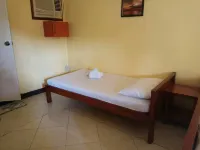 บลู อาบิสส์ รีสอร์ท โรงแรมในโมอัลโบอัล