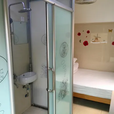 Maomao Apartment Hotels near Xuanwu Lake Scenic Area