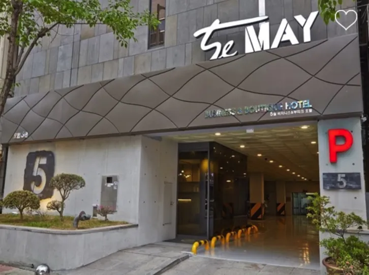 Hotel The May