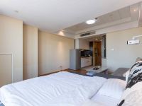 伊泽瑞尔酒店(杭州下沙和达城店) - 臻品投影大床房
