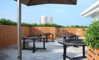 Wind Blowing Leisure Accommodation