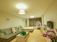 成都蓉城博尔曼精品公寓 - 富力天汇温馨大床房