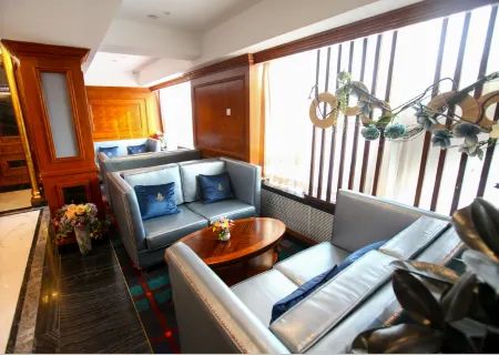 Harbin Hongmao Hotel (Xinjiang Street Subway Station) Отели рядом с достопримечательностью «Harbin Railway Vocational and Technical College»