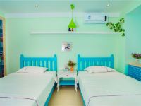 紫椰林主题酒店(三亚湾凤凰岛明珠广场店) - 特惠双床间