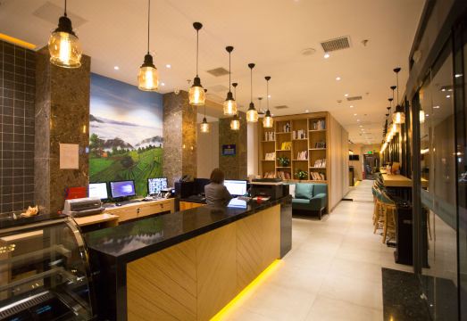 트루고호틸 호텔