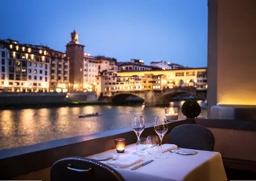 Hotel Lungarno - Lungarno Collection Hotels in Florenz