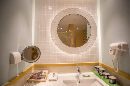 Chimelong Panda Hotel