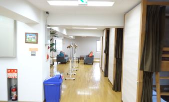 T and K Hostel Kobe Sannomiya East