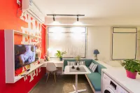 Smart Bear Hotel (Dalian Railway Station Zhongshan Square Subway Station Branch)