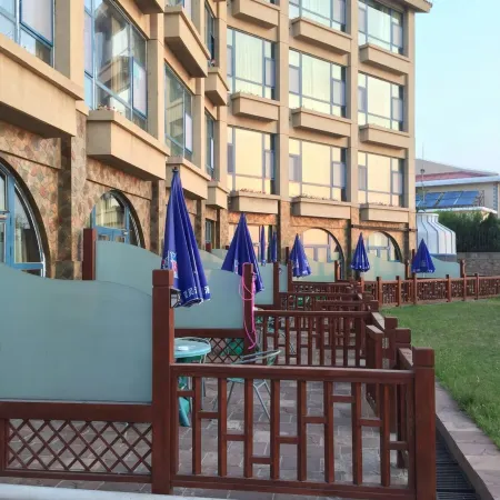 Beidaihe Bei Hua Yuan Sea View Hotel (Beidaihe Biluo Tower)