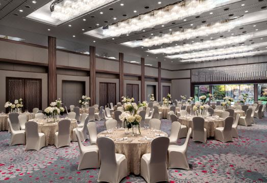 레이크 비와 메리어트 호텔 전경