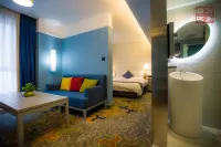 Wanhe Hotel (Kongquehe Branch of Korla Tarim Oilfield Company)