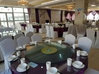 布尔津苏通假日酒店 - 餐厅