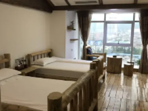 近遠山美宿酒店（張家界天門山國家森林公園店） 張家界酒店