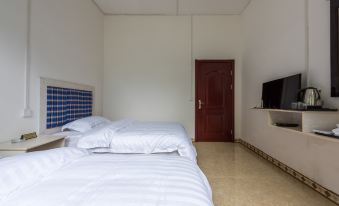 Xiaoqikong Yijiaxin Inn