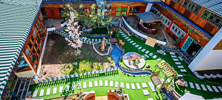 Dear Zhaizhai Hot Spring Hostel Hotel a Daocheng