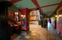 Fanyin Aman Art Hotel Hotels near Xinduqiao Town