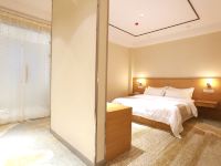上海芝麻假日酒店 - 温馨大床房