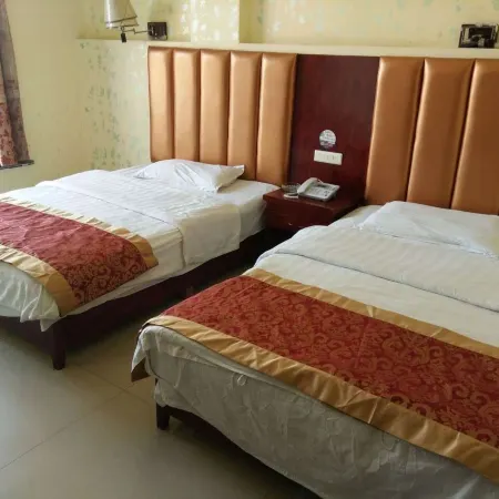 Luocheng Haiyuan Business Hotel