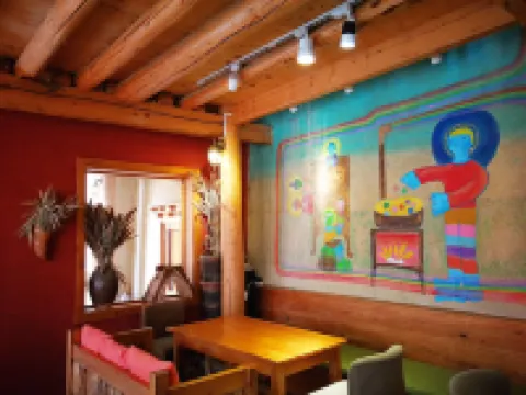 Tibetan-style Courtyard Hotel