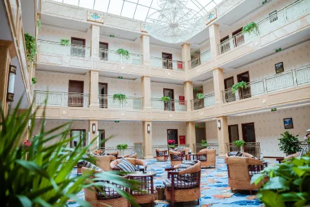 Xuan Rui Hotel Отели рядом с достопримечательностью «Five Sciences Buddhist Academy»