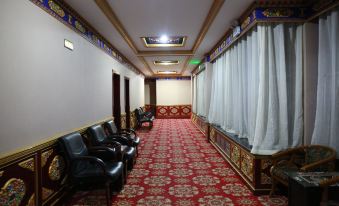 Overseas Tibetan Hotel