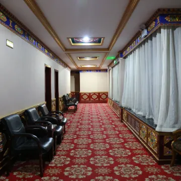 Overseas Tibetan Hotel