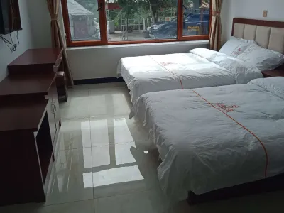 Bashang Grassland Yiying Farm House Hotels near Hamaba Slope