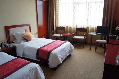 Weiyuan River International Hotel Отели рядом с достопримечательностью «Mengwozongfu Temple»