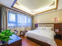 深蓝酒店(重庆巴南万达海洋公园店) - 高级大床房