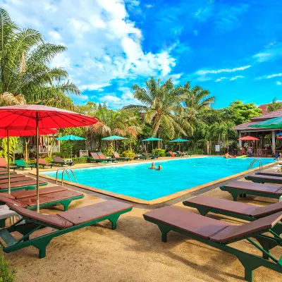 Lanta Klong Nin Beach Resort Hotels near Klong Nin Beach