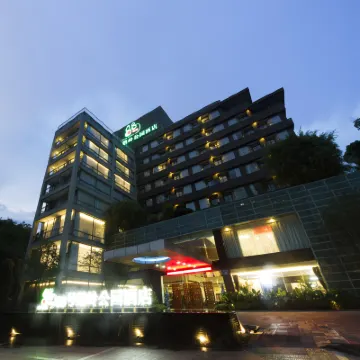 88 Eling Park Hotel (Chongqing Eling Erchang) Hotels near Chongqing Bayu Mingbian Culture Art Museum