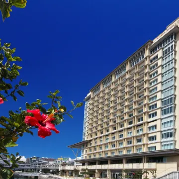 Rihga Royal Gran Okinawa Hotels near Asahibashi Station