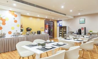 Vienna Classic Hotel (Fuzhou Shangxiahang Zhongting Street)