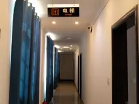 撫州吉和ビジネスホテル - 駐車場