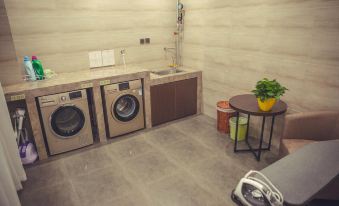 Homeinn Plus Hotel (Shijiazhuang Tianshan Sea World Liucun Subway Station)